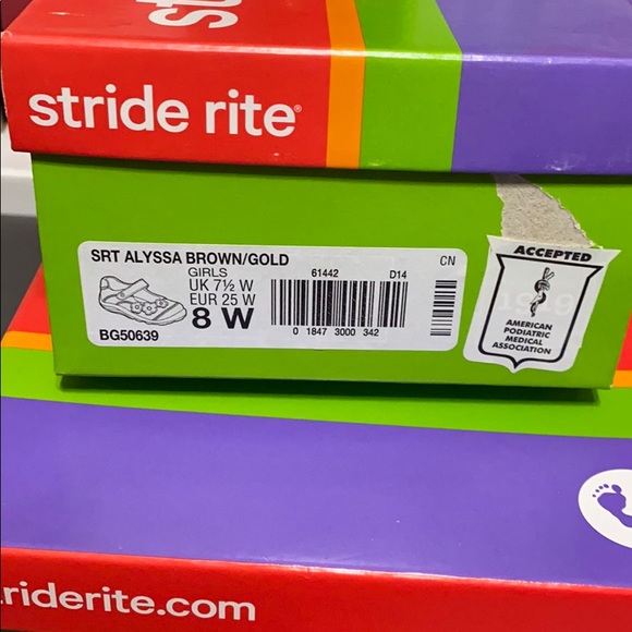 Alyssa - Picture 7 of 7